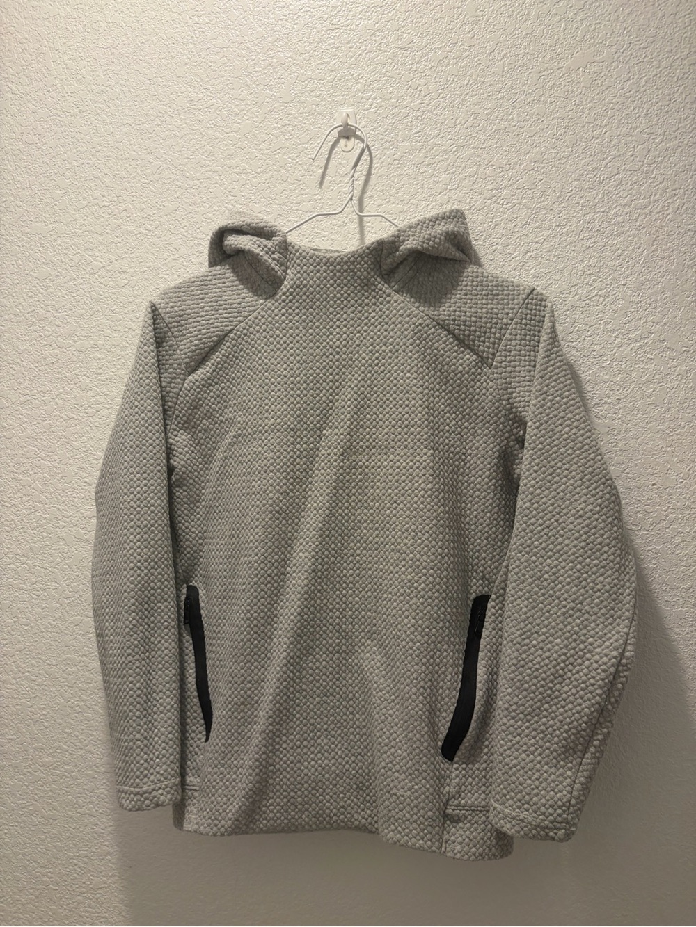 Old Navy Light Gray Quilted Crewneck Hoodie Sweater